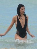 Jacqueline-MacInnes-Wood-13