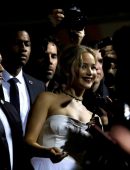 Jennifer-Lawrence-at-Passengers-Premiere-in-Westwood-10