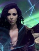 Kim-Kardashian-LOVE-Advent-2016-2