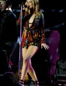 Olivia-Holt-Live-in-Sao-Paulo-15
