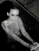 Olivia-Wilde-Photoshoot-by-Lance-Staedler-14