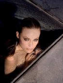 Olivia-Wilde-Photoshoot-by-Lance-Staedler-4