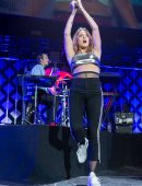 Tove-Lo-Performing-at-103