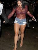 Ariel-Winter-in-Cut-offs-Leaving-Peppermint-4
