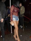 Ariel-Winter-in-Cut-offs-Leaving-Peppermint-5