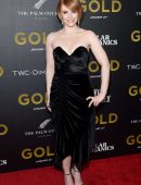Bryce-Dallas-Howard-at-the-Premiere-of-Gold-in-NYC-11