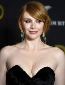 Bryce-Dallas-Howard-at-the-Premiere-of-Gold-in-NYC-4