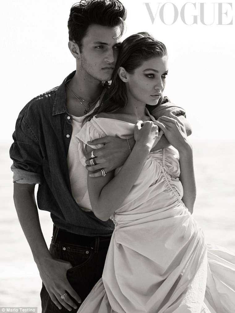 Gigi-Hadid-by-Mario-Testino-for-UK-Vogue-2017-2