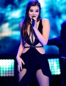 Hailee-Steinfeld-6
