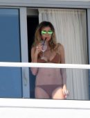 Heidi-Klum-in-Bikini-on-a-Hotel-Balcony-in-Miami-3
