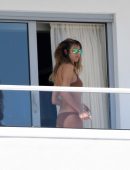 Heidi-Klum-in-Bikini-on-a-Hotel-Balcony-in-Miami-5