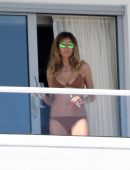 Heidi-Klum-in-Bikini-on-a-Hotel-Balcony-in-Miami-7