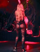 Joanna-Levesque-Performing-Live-at-KOKO-in-London-5