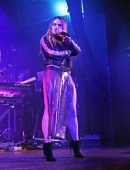 Joanna-Levesque-Performing-in-Manchester-13