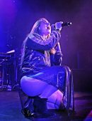 Joanna-Levesque-Performing-in-Manchester-14