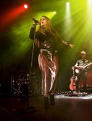 Joanna-Levesque-Performing-in-Manchester-7