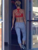 Julianne-Hough-at-Hosting-Move-Interactive-in-Sherman-Oaks-1