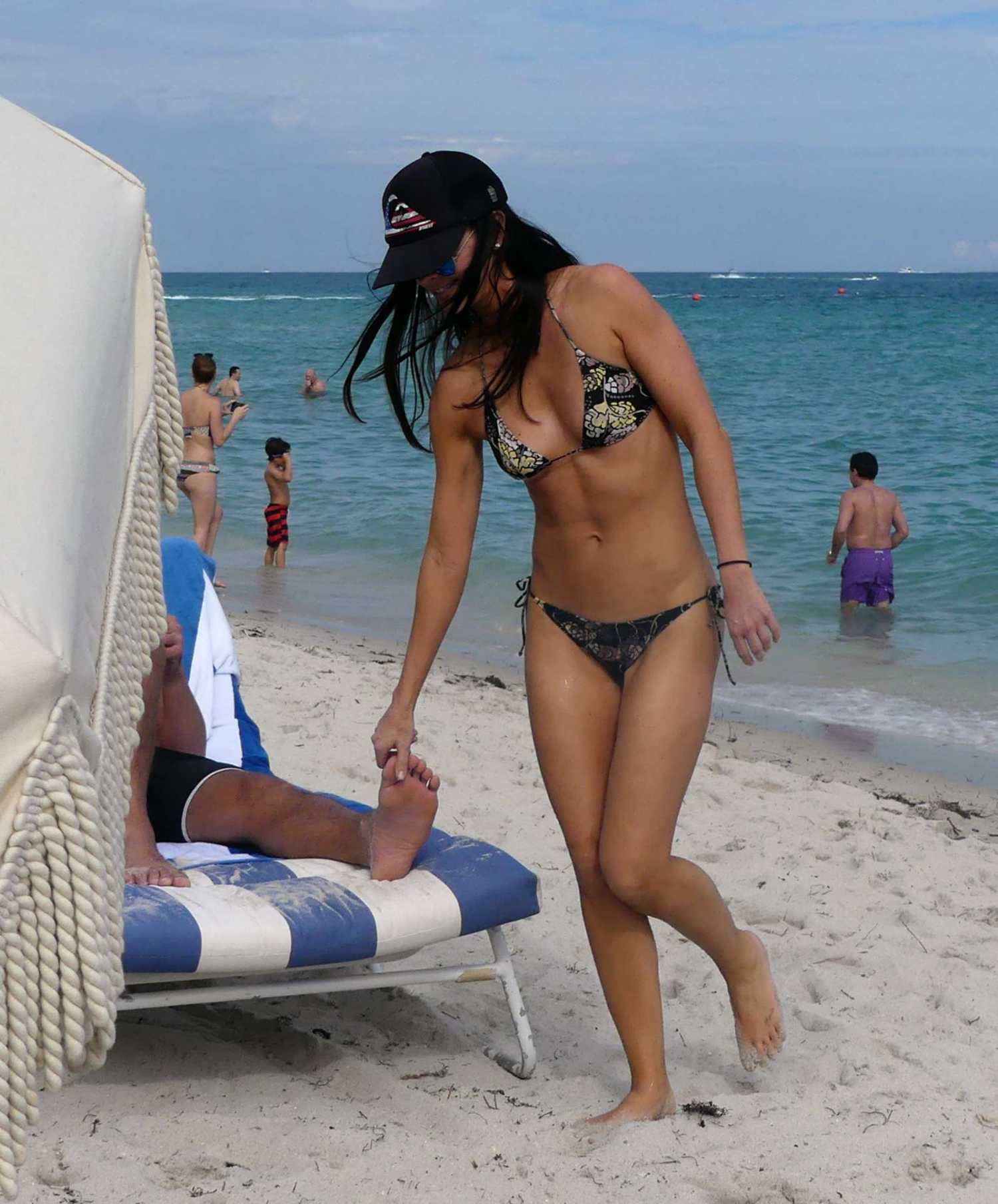 Katie-Lee-in-Bikini-13