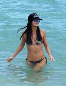 Katie-Lee-in-Bikini-4