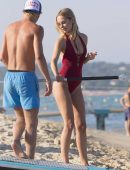 Kimberley-Garner-Paddle-Boarding-16