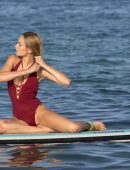 Kimberley-Garner-Paddle-Boarding-5
