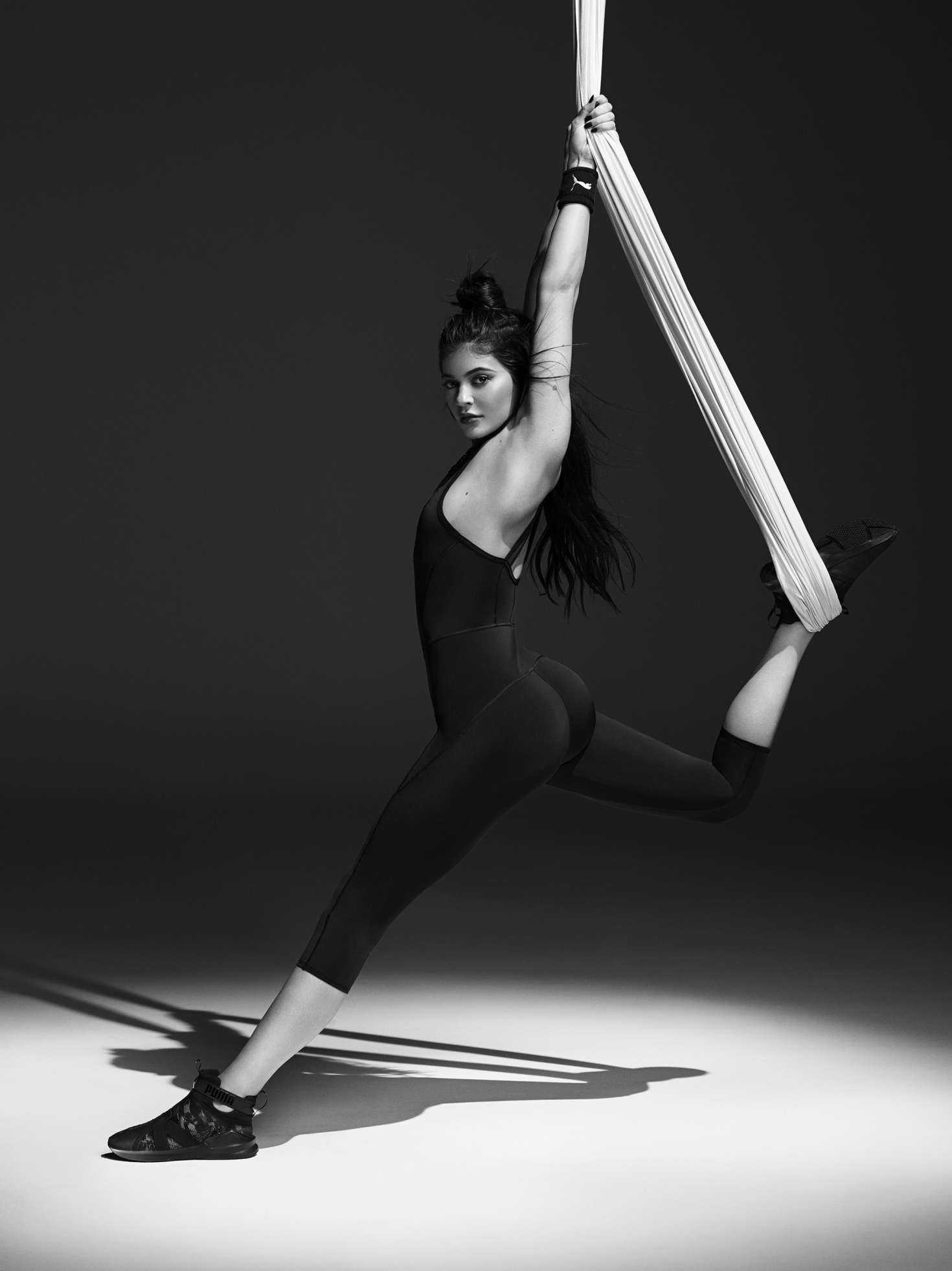 Kylie-Jenner-in-Puma-SS-2017-Collection-3