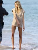 Martha-Hunt-Swimsuit-Photoshoot-in-Miami-5