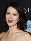 Mary-Elizabeth-Winstead-at-the-Premiere-of-Legion-in-Los-Angeles-11