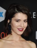 Mary-Elizabeth-Winstead-at-the-Premiere-of-Legion-in-Los-Angeles-6