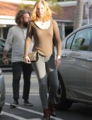 Molly-Quinn-202
