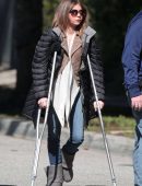 Sarah-Hyland-Booty-Filming-Modern-Family-5