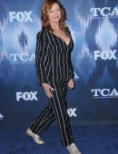 Susan-Sarandon-Cleavage-3