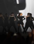 Ariana-Grande-on-Dangerous-Woman-Tour-in-Phoenix-AZ-4