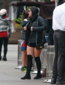 Ariel-Winter-Booty-in-Black-Shorts-10
