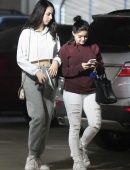 Ariel-Winter-in-White-Jeans-605