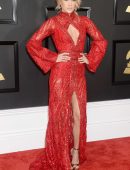 Carrie-Underwood-at-59th-Grammy-Awards-in-Los-Angeles-7