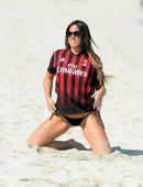 Claudia-Romani-Booty-2