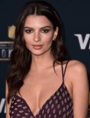 Emily-Ratajkowski-at-6th-Annual-NFL-Honors-in-Houston-4