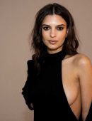 Emily-Ratajkowski-at-Nicole-Kidman-x-Moda-Dinner-6