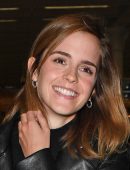 Emma-Watson-Out-and-About-in-London-609