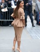 Eva-Longoria-Outside-The-View-in-NYC-2