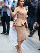 Eva-Longoria-Outside-The-View-in-NYC-4