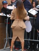Eva-Longoria-Outside-The-View-in-NYC-7