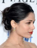 Freida-Pinto-2