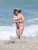 Hilary-Duff-11