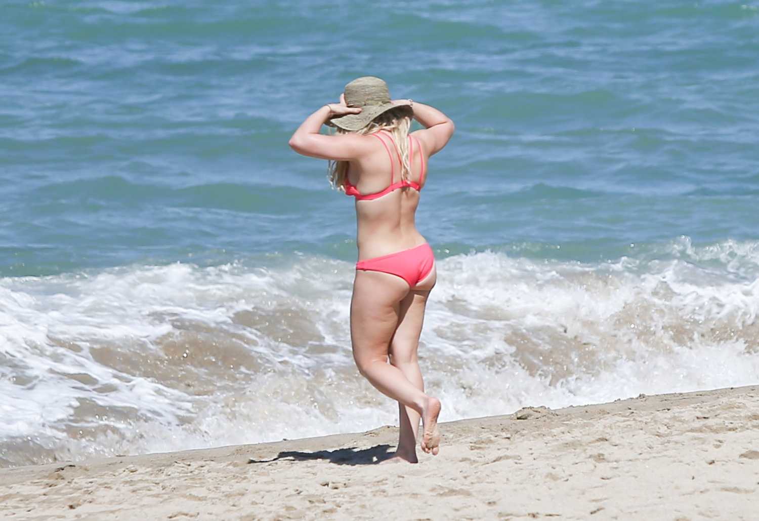 Hilary-Duff-15