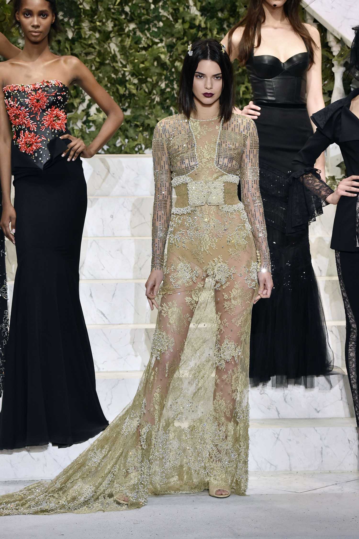 Kendall-Jenner-La-Perla-Fall-Winter-2017-RTW-Show-in-NYC-13