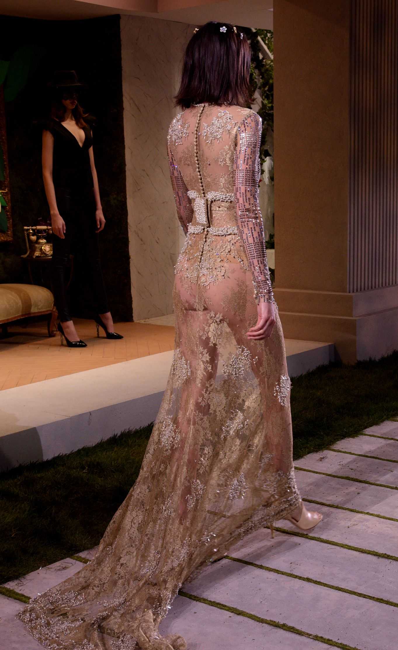 Kendall-Jenner-La-Perla-Fall-Winter-2017-RTW-Show-in-NYC-15