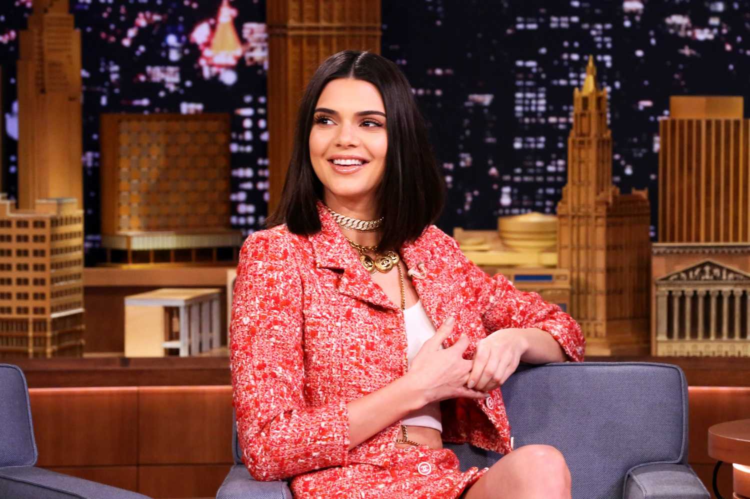 Kendall-Jenner-at-the-Tonight-Show-in-NYC-4