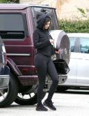 Kylie-Jenner-in-Black-Spandex-3